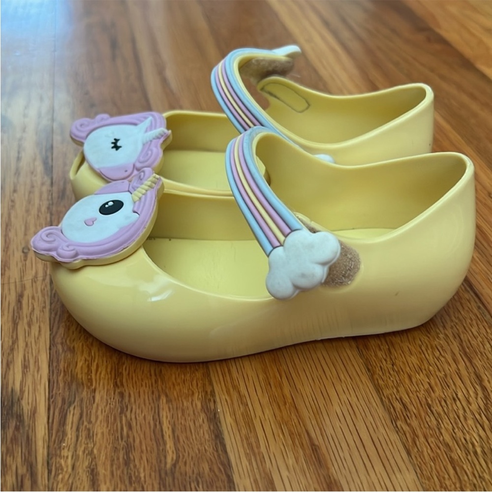 Yellow Mini Melissa Winking Unicorn 7 & Rainbow Cat Jack 8 - Picture 4 of 14